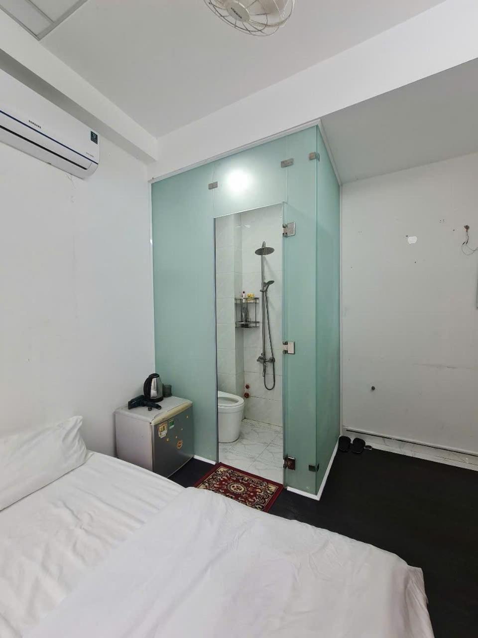 The Hidden Hogwarts - Nearly Bui Vien Walking Street Aparthotel Ho Chi Minh-staden Exteriör bild